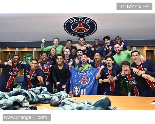 巴黎圣日耳曼取得法甲五连胜,卡瓦尼再现神勇状态助球队登顶排行榜 巴黎圣日耳曼取得法甲五连胜,卡瓦尼再现神勇状态助球队登顶排行榜