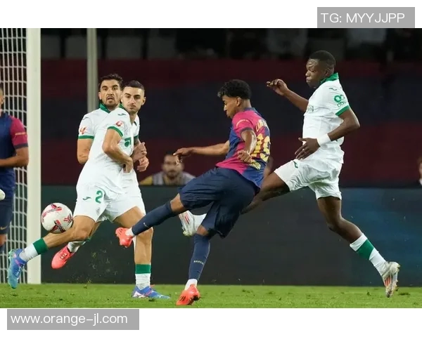 格列兹曼膝伤缺席巴萨与赫塔菲比赛，巴萨未来如何应对？