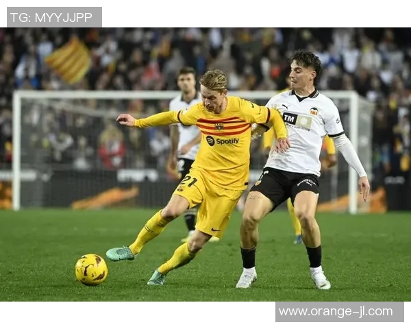 国际米兰中场夏诺-加隆签约瓦伦西亚,经验助球队冲击联赛前四 国际米兰中场夏诺-加隆签约瓦伦西亚,经验助球队冲击联赛前四