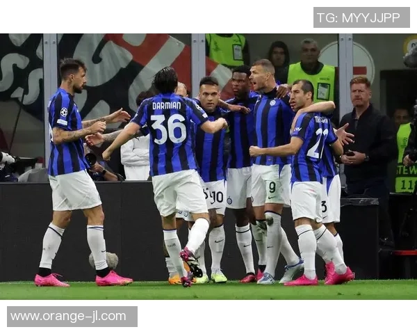 国际米兰战胜AC米兰，重返意甲榜首，卢卡库破门+送助攻成最大功臣