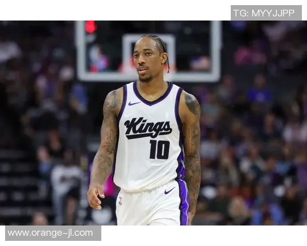 马刺球员德罗赞获得年度最佳球员提名,实力备受认可 马刺球员德罗赞获得年度最佳球员提名,实力备受认可