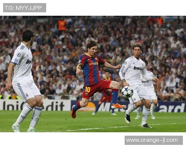 梅西火线复出！巴萨主帅：他是我们的救世主