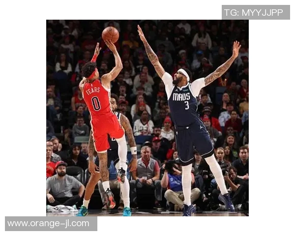 鹈鹕队球员表现不俗,战绩提升仍需时日