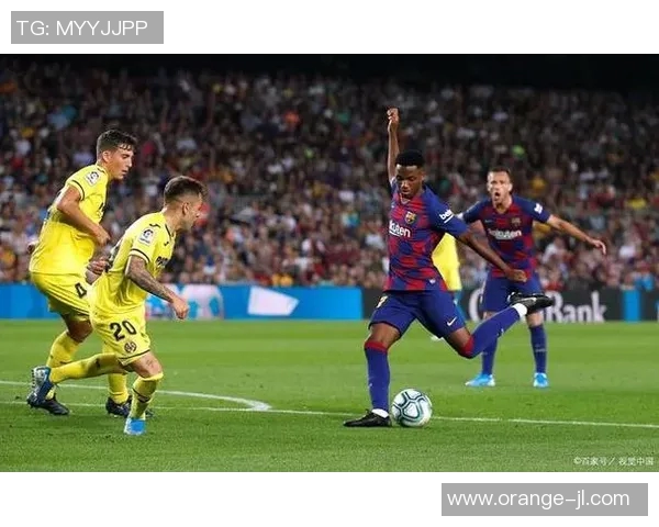 塞维利亚逆转巴伦西亚,继续保持联赛不败势头